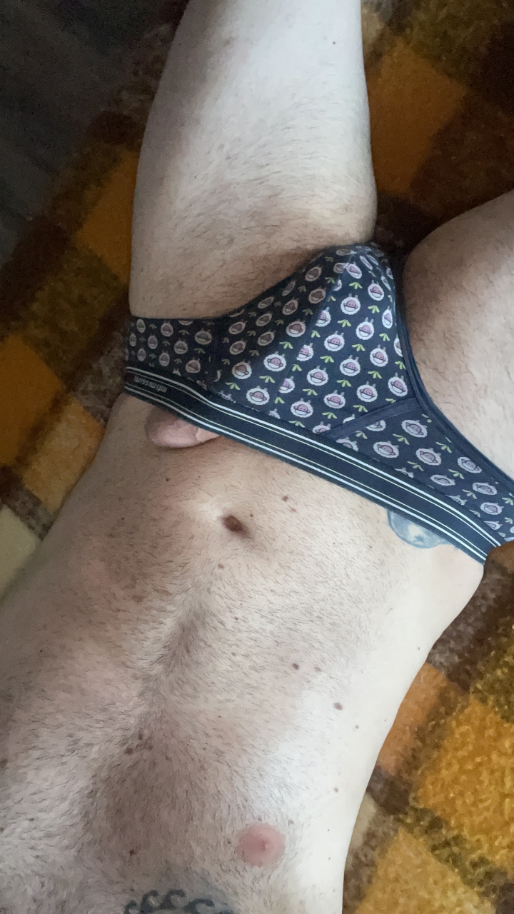 E6DCEC2F-2A28-474E-AA90-9814733212DB